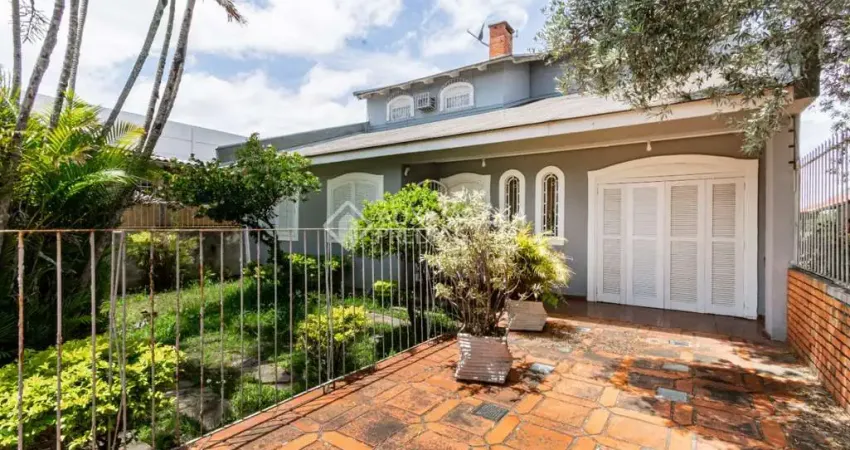 Casa com 3 quartos à venda na Avenida Manoel Elias, 1136, Passo das Pedras, Porto Alegre