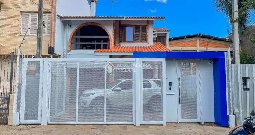 Casa comercial à venda na Rua Marquês de Alegrete, 133, São João, Porto Alegre