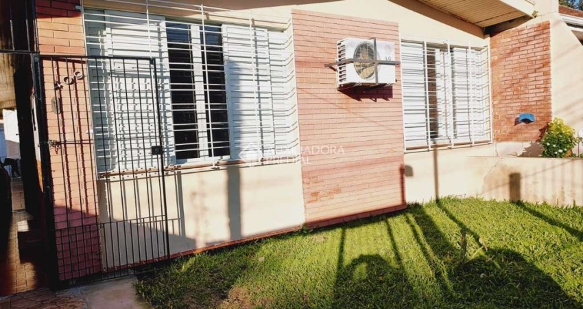 Casa com 3 quartos à venda na Avenida Brino, 409, Santa Maria Goretti, Porto Alegre