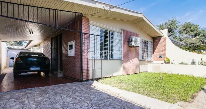 Casa com 3 quartos à venda na Avenida Brino, 409, Santa Maria Goretti, Porto Alegre