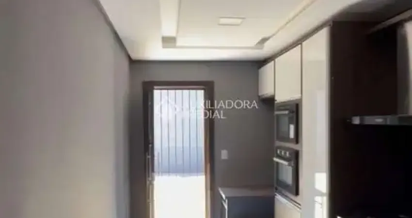 Casa com 2 quartos à venda na Guerreiro, 435, Umbu, Alvorada