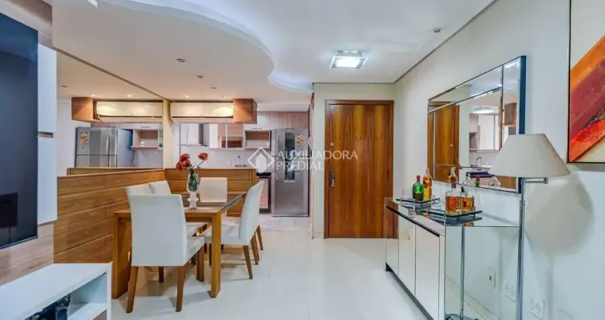 Apartamento com 3 quartos à venda na Rua Itapitocaí, 70, Cristal, Porto Alegre