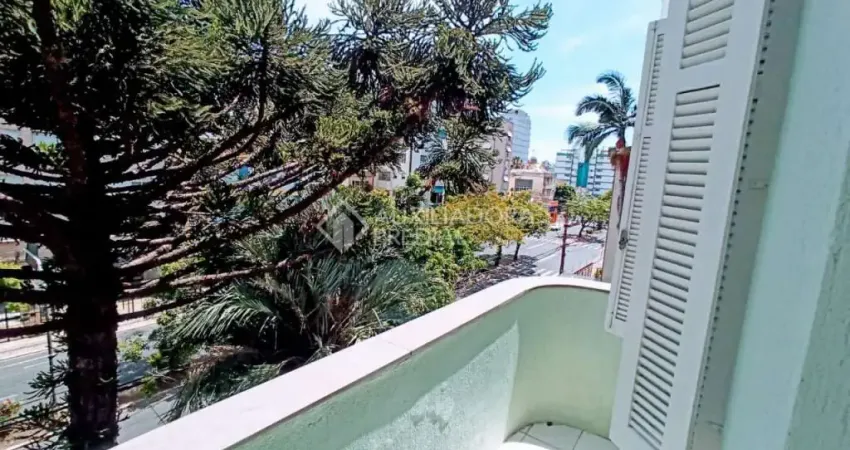 Apartamento com 3 quartos à venda na Avenida Venâncio Aires, 465, Cidade Baixa, Porto Alegre