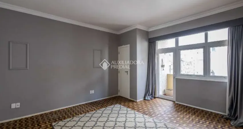 Apartamento com 3 quartos à venda na Rua Vigário José Inácio, 615, Centro Histórico, Porto Alegre