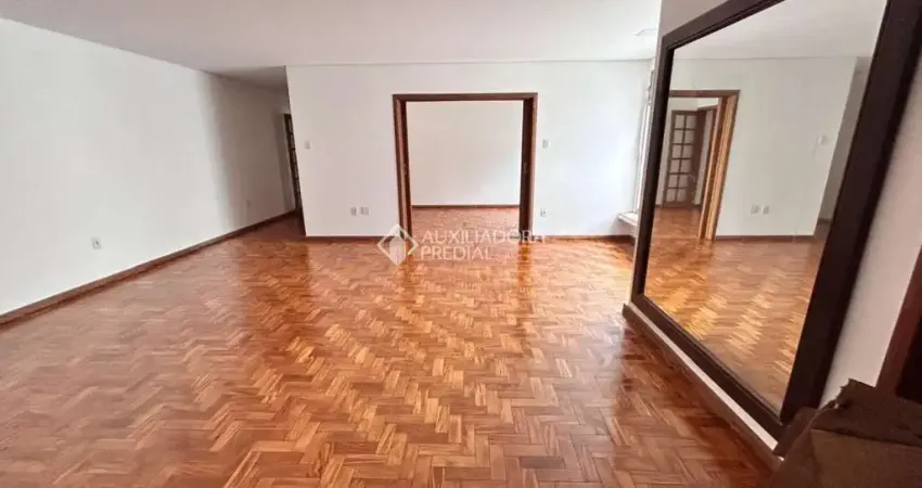 Apartamento com 3 quartos à venda na Rua Coronel Fernando Machado, 839, Centro Histórico, Porto Alegre