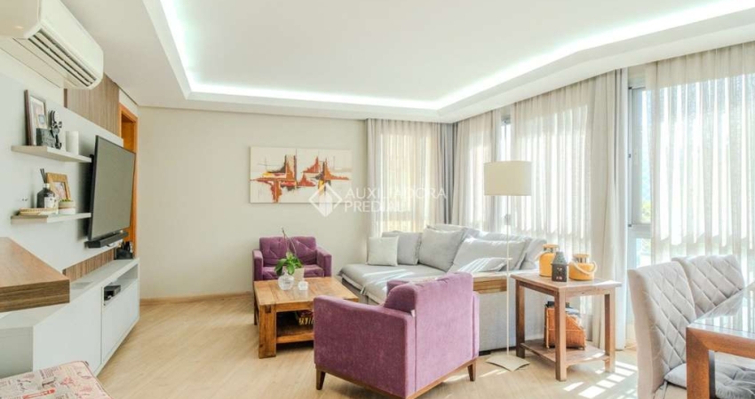 Apartamento com 3 quartos à venda na Rua Nunes Machado, 319, Azenha, Porto Alegre