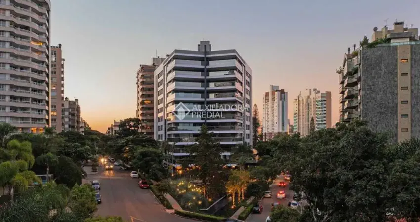 Apartamento com 4 quartos à venda na Rua Comendador Rheingantz, 909, Auxiliadora, Porto Alegre