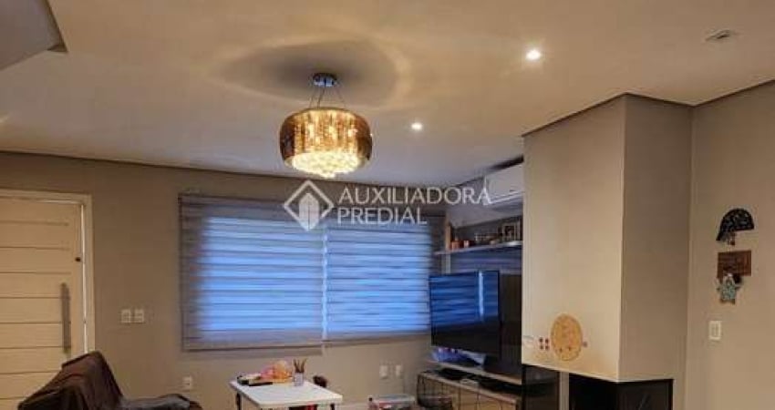 Casa em condomínio fechado com 3 quartos à venda na Rua Padre João Batista Reus, 1240, Vila Conceição, Porto Alegre