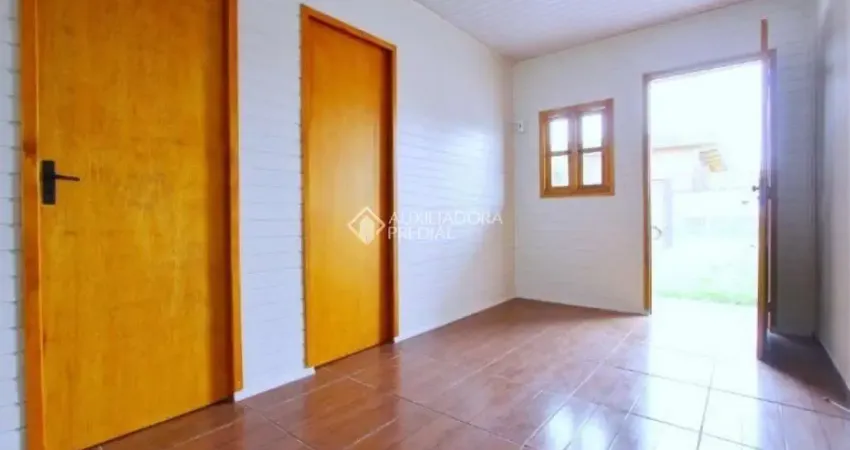 Casa com 2 quartos à venda na Praça Frederico Westphalen, 79, Cavalhada, Porto Alegre