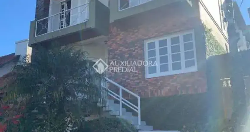 Casa em condomínio fechado com 4 quartos à venda na Rua Professor Antônio José Remião, 15, Espírito Santo, Porto Alegre