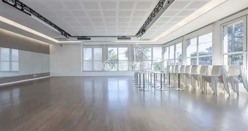 Casa à venda na Rua Carajá, 51, Vila Assunção, Porto Alegre