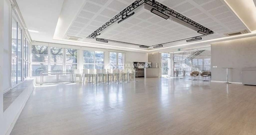 Casa com 3 quartos à venda na Rua Carajá, 51, Vila Assunção, Porto Alegre