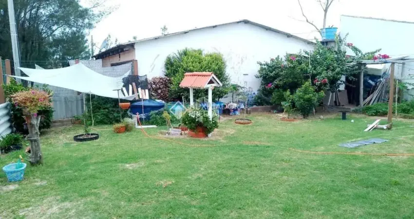 Casa com 3 quartos à venda na Navegantes, 3060, Centro, Balneário Pinhal