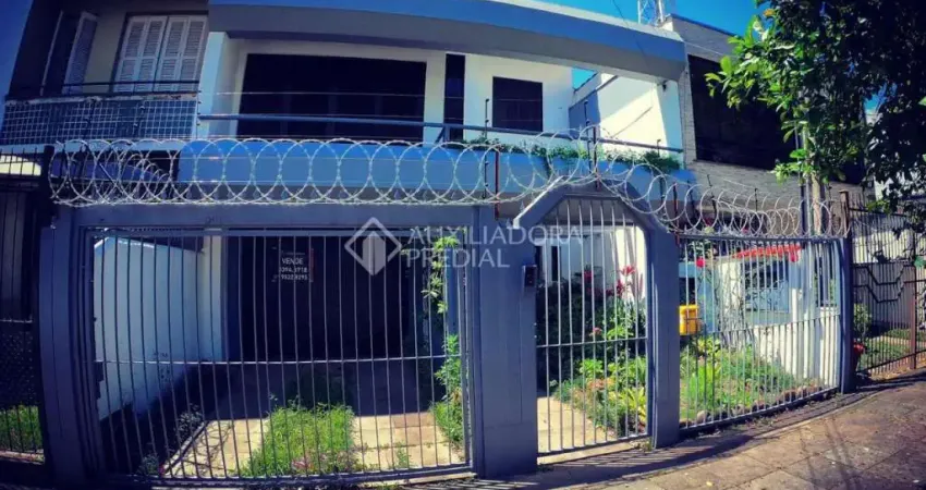 Casa em condomínio fechado com 3 quartos à venda na Rua Francisco Ferrer, 202, Rio Branco, Porto Alegre