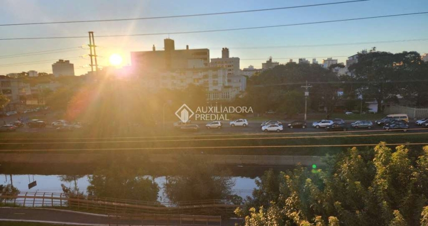 Apartamento com 2 quartos à venda na Avenida Ipiranga, 1865, Azenha, Porto Alegre