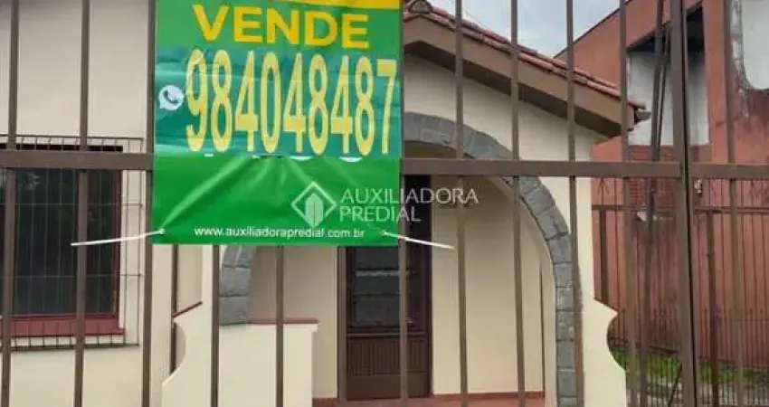 Casa com 2 quartos à venda na Avenida dos Gaúchos, 540, Sarandi, Porto Alegre