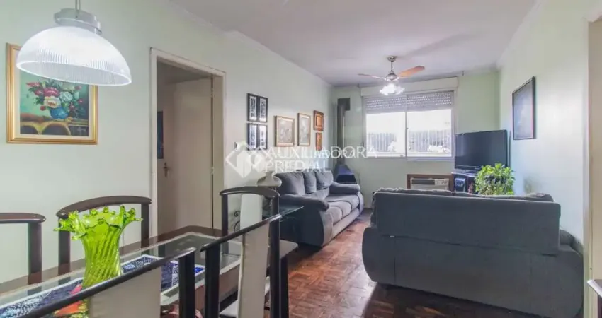 Apartamento com 3 quartos à venda na Avenida Coronel Gastão Haslocher Mazeron, 65, Medianeira, Porto Alegre