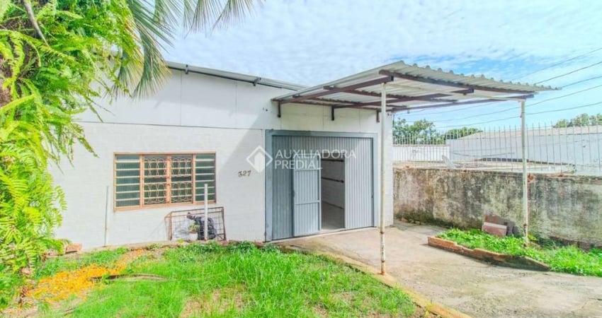 Barracão / Galpão / Depósito à venda na Avenida José Corrêa da Silva, 327, Cavalhada, Porto Alegre