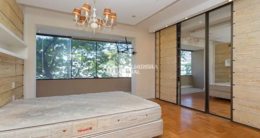 Apartamento com 3 quartos à venda na Avenida Cristóvão Colombo, 2424, Floresta, Porto Alegre