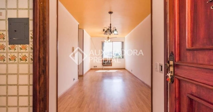 Apartamento com 2 quartos à venda na Rua Ponche Verde, 65, Medianeira, Porto Alegre