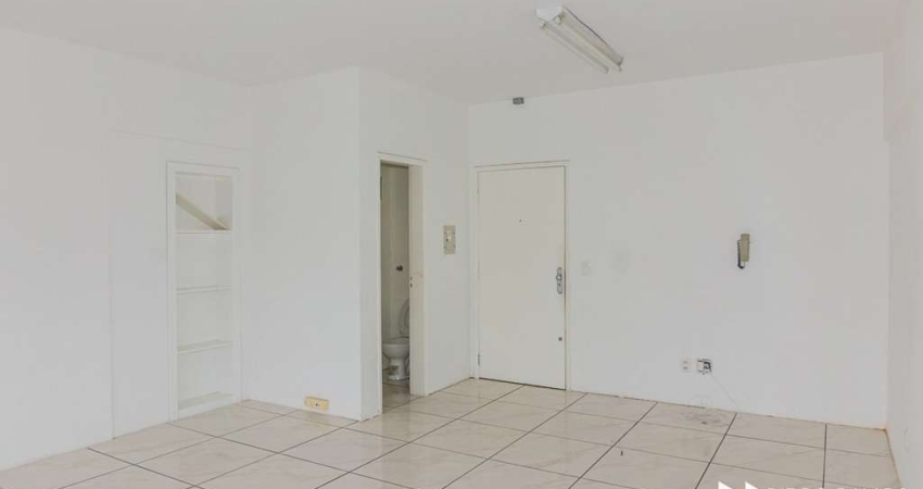 Sala comercial à venda na Rua Chaves Barcelos, 36, Centro Histórico, Porto Alegre