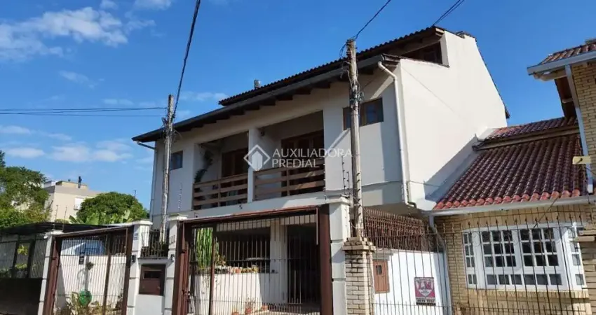 Casa com 3 quartos à venda na Rua Walter Kaufmann, 135, Jardim Itu Sabará, Porto Alegre