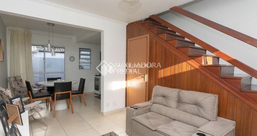 Casa em condomínio fechado com 2 quartos à venda na Avenida José Aloísio Filho, 889, Humaitá, Porto Alegre