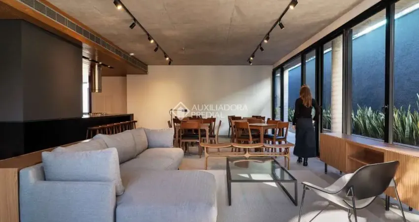 Apartamento com 3 quartos à venda na Rua Faria Santos, 230, Petrópolis, Porto Alegre