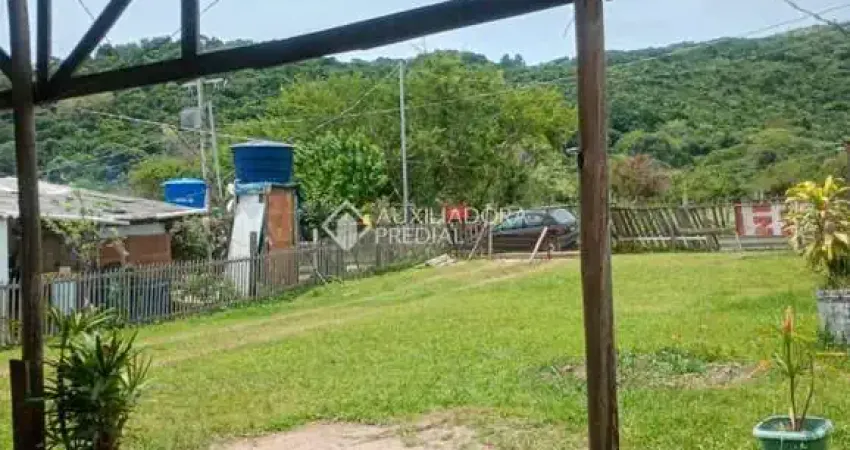 Casa com 2 quartos à venda na Estrada Barro Vermelho, 09, Restinga, Porto Alegre