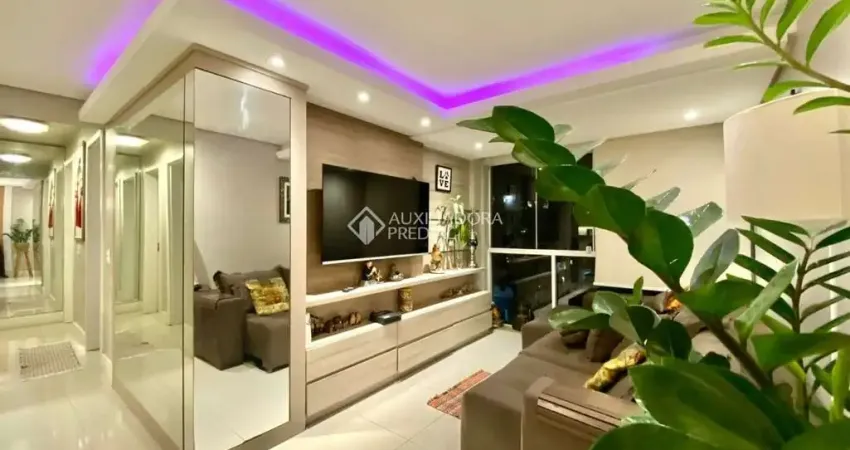 Apartamento com 3 quartos à venda na Avenida Coronel Lucas de Oliveira, 2623, Petrópolis, Porto Alegre