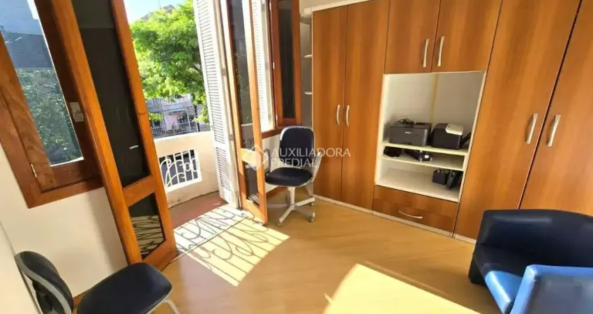 Casa com 3 quartos à venda na Rua Antenor Lemos, 56, Menino Deus, Porto Alegre