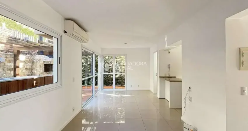 Casa em condomínio fechado com 4 quartos à venda na Avenida Engenheiro Ludolfo Boehl, 1179, Teresópolis, Porto Alegre
