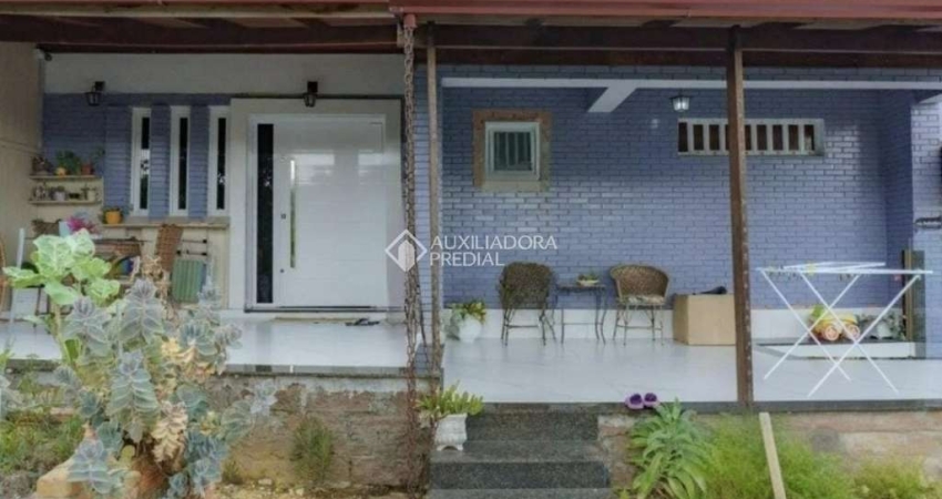 Casa com 3 quartos à venda na Beco Antônio Carvalho, 2349, Jardim Carvalho, Porto Alegre