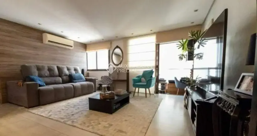 Apartamento com 2 quartos à venda na Beco Andaraí, 566, Passo da Areia, Porto Alegre