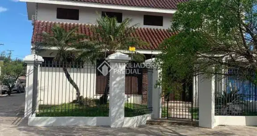 Casa com 3 quartos à venda na Rua Professor Pedro Santa Helena, 165, Jardim do Salso, Porto Alegre