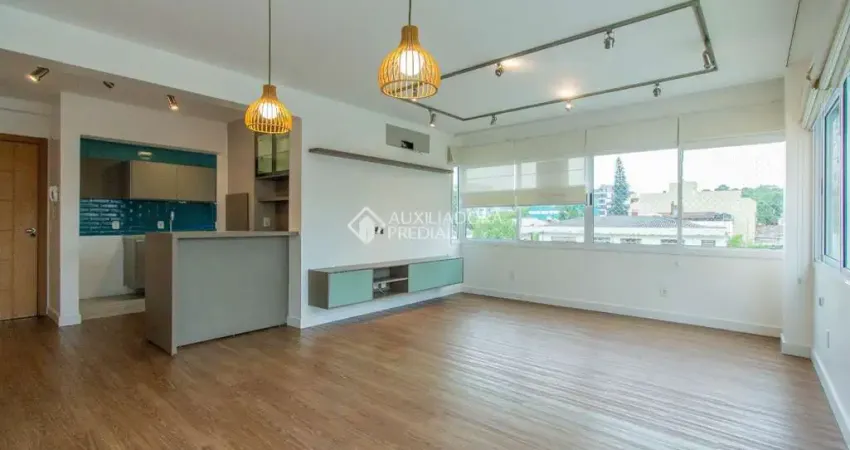 Apartamento com 3 quartos à venda na Rua José Scutari, 259, Passo da Areia, Porto Alegre