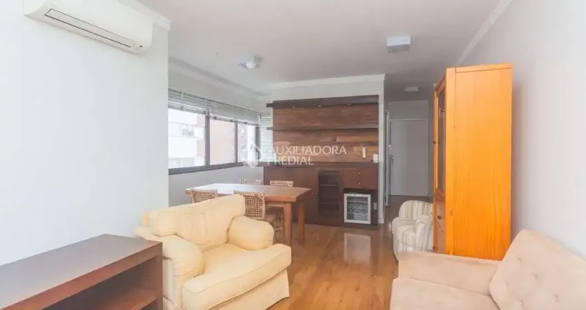 Apartamento com 3 quartos para alugar na Rua Eça de Queiroz, 495, Petrópolis, Porto Alegre