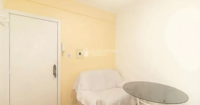 Apartamento com 1 quarto para alugar na Avenida Borges de Medeiros, 708, Centro Histórico, Porto Alegre