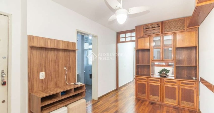 Apartamento com 2 quartos para alugar na Rua João Abbott, 108, Petrópolis, Porto Alegre