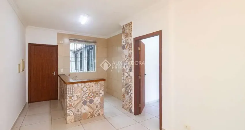 Apartamento com 2 quartos para alugar na Rua Washington Luiz, 868, Centro Histórico, Porto Alegre