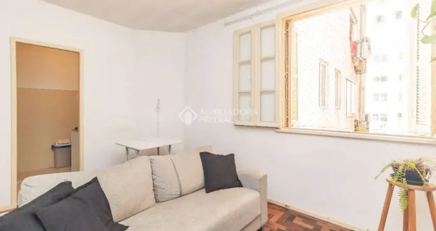 Apartamento com 2 quartos para alugar na Avenida Borges de Medeiros, 855, Centro Histórico, Porto Alegre