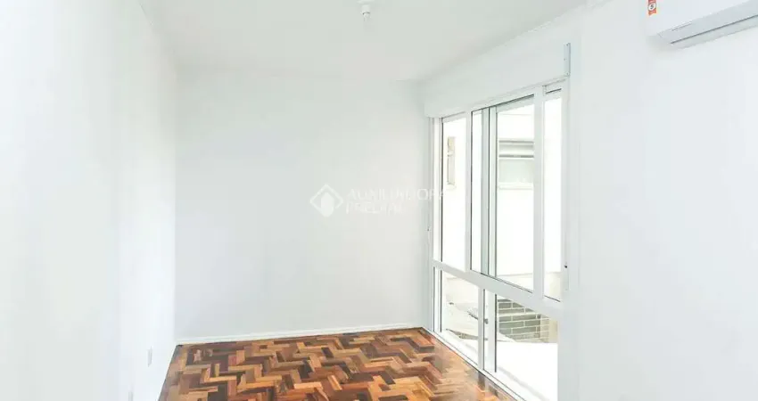 Kitnet / Stúdio para alugar na Rua Honório Lemos, 67, Partenon, Porto Alegre