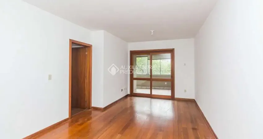 Apartamento com 3 quartos para alugar na Avenida Nilópolis, 473, Petrópolis, Porto Alegre