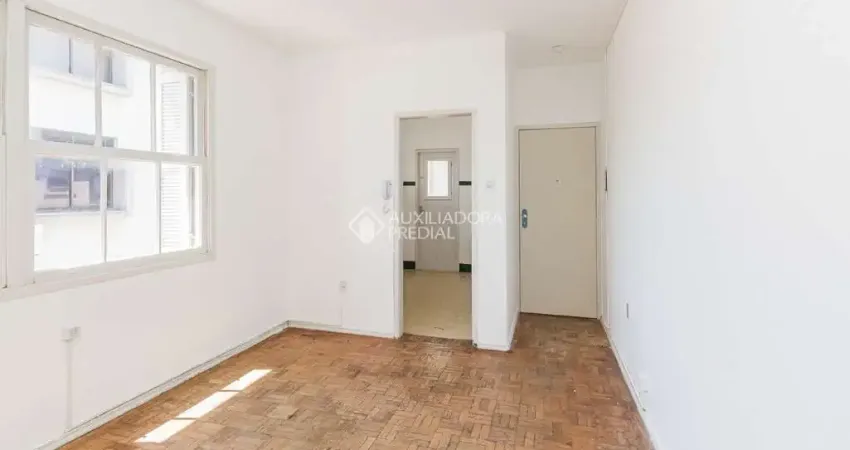 Apartamento com 2 quartos para alugar na Avenida Protásio Alves, 1320, Petrópolis, Porto Alegre