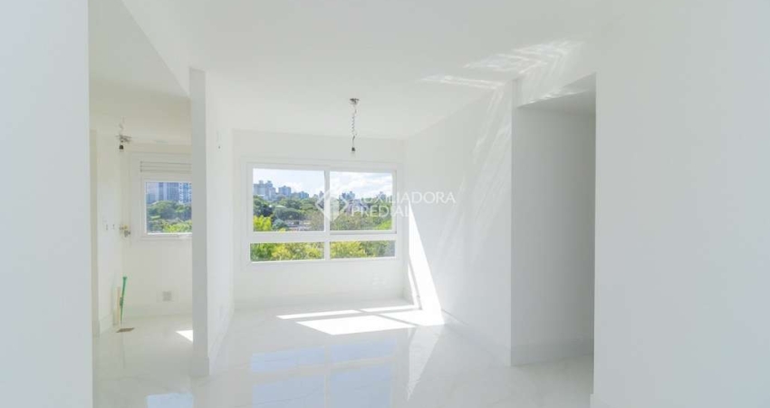 Apartamento com 3 quartos para alugar na JAYR AMAURY KOEBE, 220, Jardim do Salso, Porto Alegre