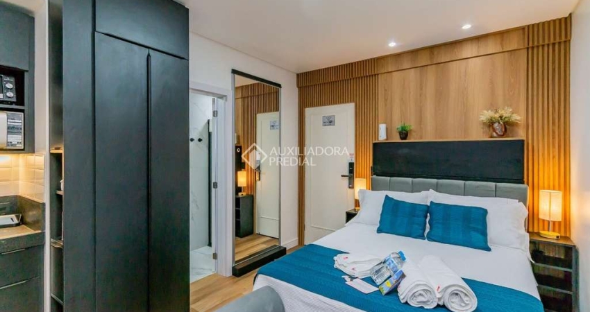 Loft com 1 quarto para alugar na Rua General Andrade Neves, 150, Centro Histórico, Porto Alegre