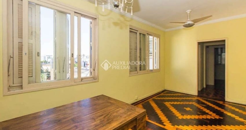 Apartamento com 2 quartos para alugar na Avenida Protásio Alves, 1440, Rio Branco, Porto Alegre