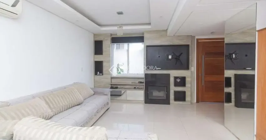 Casa em condomínio fechado com 3 quartos para alugar na Avenida Protásio Alves, 12415, Alto Petrópolis, Porto Alegre