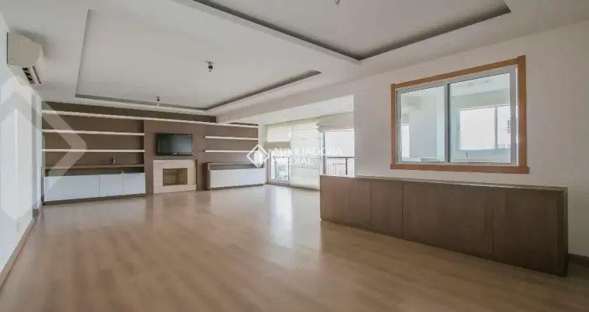 Apartamento com 3 quartos para alugar na Avenida Túlio de Rose, 330, Jardim Europa, Porto Alegre