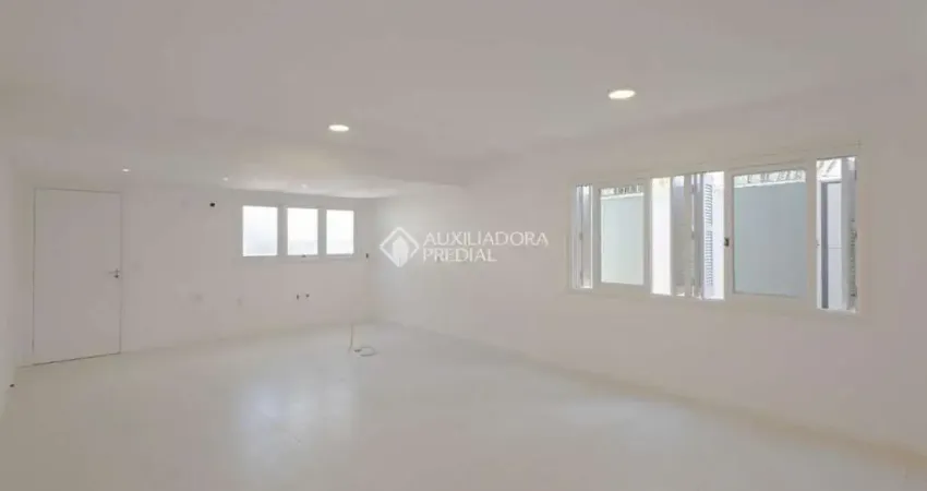 Casa em condomínio fechado com 3 quartos para alugar na Rua Professor Carvalho Freitas, 819, Teresópolis, Porto Alegre